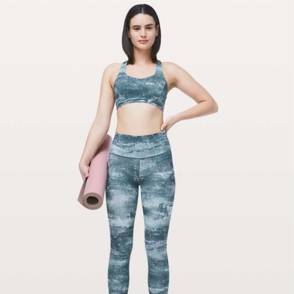 Lululemon Free to be Serene Bra - Picture 3 of 7